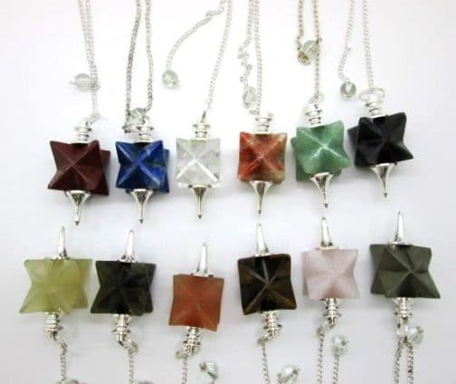 .N.2004 – PENDULE MERKABA avec Pointe