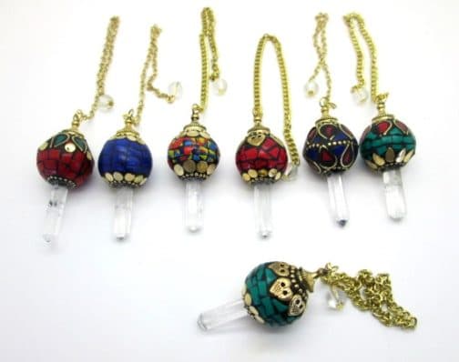 .N.2013 – PENDULE TIBETAIN avec pointe Cristal