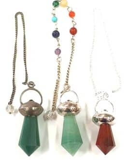 -N.511 – PENDULE FACETTE AVEC GRENAT ( Reste : 6 Aventurine verte, 1 Jaspe rouge)